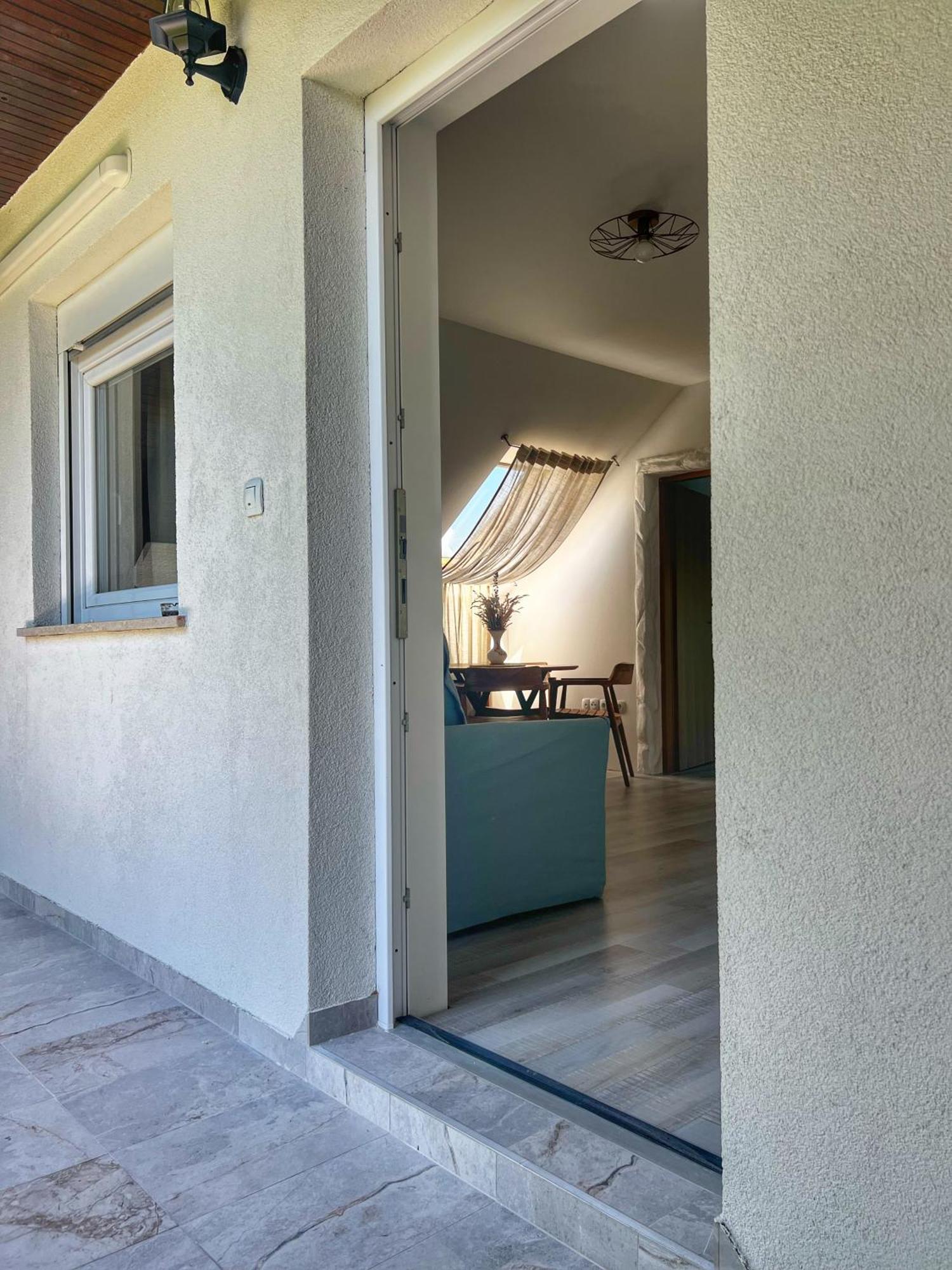 אירינובץ Apartman Cherry Plitvice Lakes מראה חיצוני תמונה