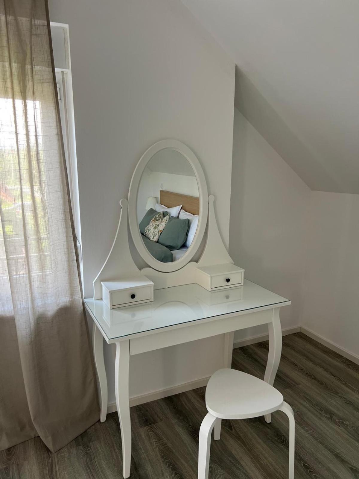 אירינובץ Apartman Cherry Plitvice Lakes מראה חיצוני תמונה